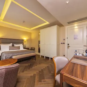 Otel Morione & Center
